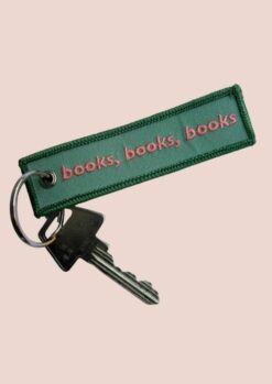 Alternative view of Nøglering: Shh, I'm reading – books, books, books